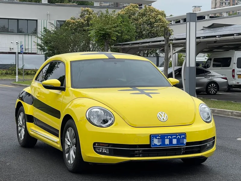 Volkswagen Beetle 2015 180TSI exterior photo 4 Volkswagen Beetle 2015 180TSI exterior photo 4