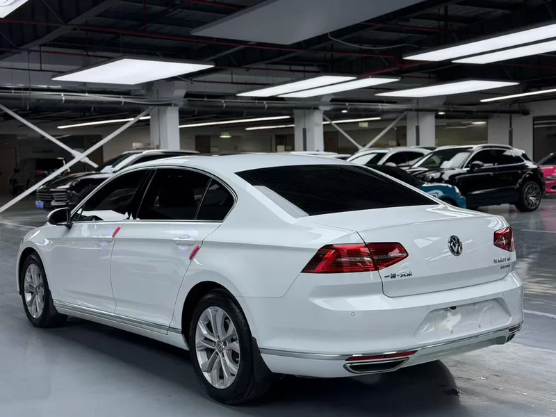 Volkswagen Magotan 2017 330TSI DSG Luxury type interior photo 9 Volkswagen Magotan 2017 330TSI DSG Luxury type interior photo 9