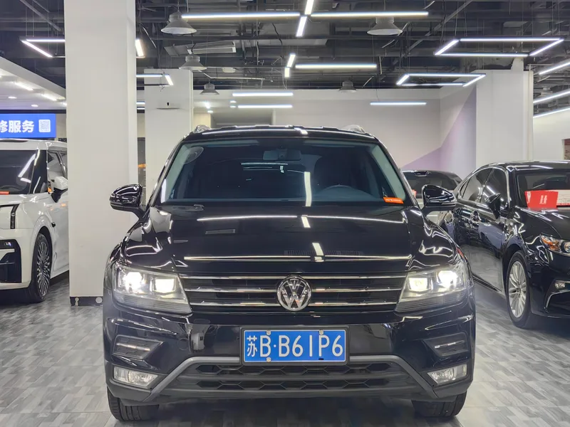 Volkswagen Tiguan L 2018 280TSI Automatic two-wheel drive comfort version exterior photo 2 Volkswagen Tiguan L 2018 280TSI Automatic two-wheel drive comfort version exterior photo 2