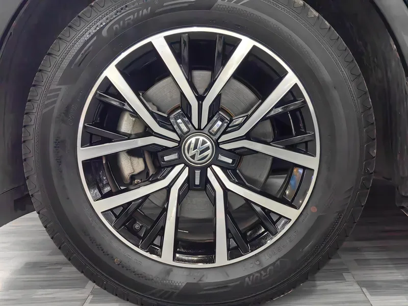 Volkswagen Tiguan L 2018 280TSI Automatic two-wheel drive comfort version interior photo 8 Volkswagen Tiguan L 2018 280TSI Automatic two-wheel drive comfort version interior photo 8
