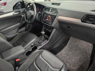 Volkswagen Tiguan L 2018 280TSI Automatic two-wheel drive comfort version interior photo 13 Volkswagen Tiguan L 2018 280TSI Automatic two-wheel drive comfort version interior photo 13