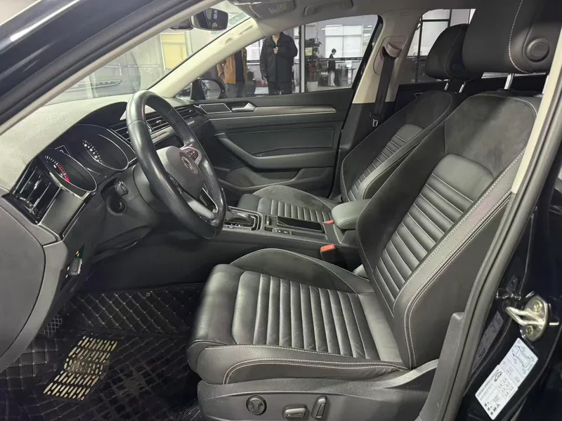 Volkswagen Magotan 2020 330TSI DSG Leading Type exterior photo 5 Volkswagen Magotan 2020 330TSI DSG Leading Type exterior photo 5