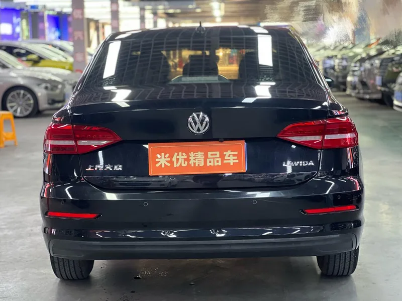 Volkswagen Lavida 2019 1.5L Automatic Fashion Edition Country VI exterior photo 4