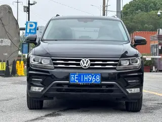 Volkswagen Tiguan L 2019 330TSI Automatic two-wheel drive smart deluxe edition Country VI exterior photo 2 Volkswagen Tiguan L 2019 330TSI Automatic two-wheel drive smart deluxe edition Country VI exterior photo 2