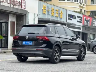Volkswagen Tiguan L 2019 330TSI Automatic two-wheel drive smart deluxe edition Country VI exterior photo 6 Volkswagen Tiguan L 2019 330TSI Automatic two-wheel drive smart deluxe edition Country VI exterior photo 6