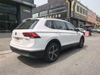 Volkswagen Tiguan L 2019 330TSI Version confort panoramique à traction automatique État VI extérieur photo 3 Volkswagen Tiguan L 2019 330TSI Version confort panoramique à traction automatique État VI extérieur photo 3