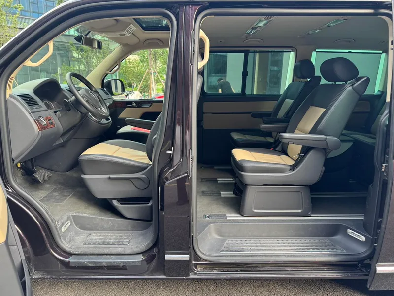 Volkswagen Multivan 2014 2.0TSI Four-wheel drive administration version interior photo 13 Volkswagen Multivan 2014 2.0TSI Four-wheel drive administration version interior photo 13