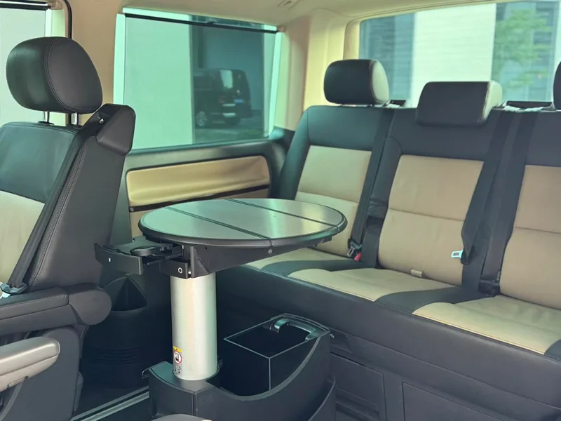 Volkswagen Multivan 2014 2.0TSI Four-wheel drive administration version interior photo 17 Volkswagen Multivan 2014 2.0TSI Four-wheel drive administration version interior photo 17