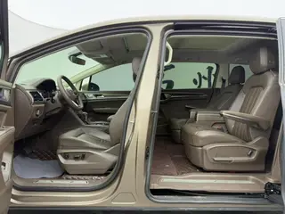 Volkswagen Viloran 2020 330TSI Роскошная версия экстерьер фото 6 Volkswagen Viloran 2020 330TSI Роскошная версия экстерьер фото 6