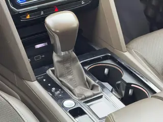 Volkswagen Viloran 2020 330TSI Роскошная версия экстерьер фото 8 Volkswagen Viloran 2020 330TSI Роскошная версия экстерьер фото 8