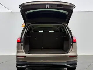 Volkswagen Viloran 2020 330TSI Роскошная версия интерьер фото 13 Volkswagen Viloran 2020 330TSI Роскошная версия интерьер фото 13