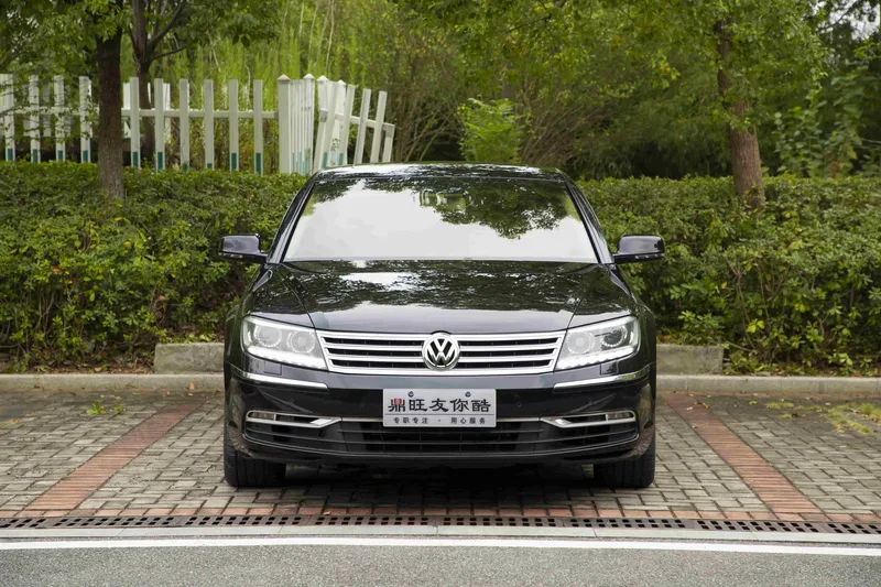 Volkswagen Phaeton 2012 3.0L Administrative exterior photo 2 Volkswagen Phaeton 2012 3.0L Administrative exterior photo 2