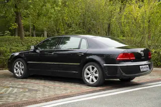Volkswagen Phaeton 2012 3.0L Administrative exterior photo 6 Volkswagen Phaeton 2012 3.0L Administrative exterior photo 6