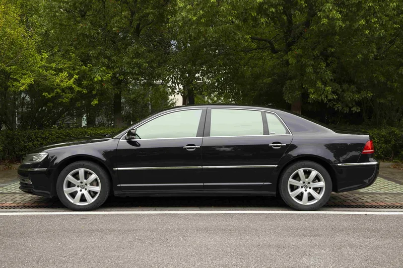 Volkswagen Phaeton 2012 3.0L Administrative exterior photo 7 Volkswagen Phaeton 2012 3.0L Administrative exterior photo 7
