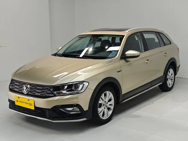 Volkswagen C-TREK 2018 230TSI DSG Comfortable exterior photo 1 Volkswagen C-TREK 2018 230TSI DSG Comfortable exterior photo 1