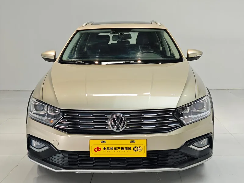 Volkswagen C-TREK 2018 230TSI DSG Comfortable exterior photo 2 Volkswagen C-TREK 2018 230TSI DSG Comfortable exterior photo 2