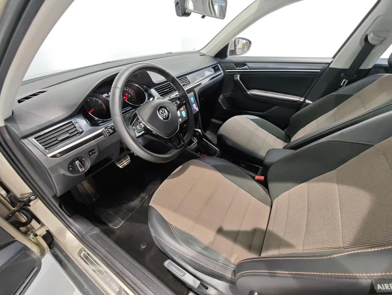 Volkswagen C-TREK 2018 230TSI DSG Comfortable exterior photo 5 Volkswagen C-TREK 2018 230TSI DSG Comfortable exterior photo 5