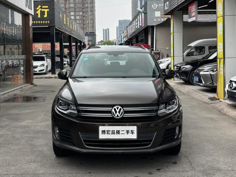 Volkswagen Tiguan 2017 300TSI Automatic Two-Drive Silk Road Comfort Edition exterior photo 3 Volkswagen Tiguan 2017 300TSI Automatic Two-Drive Silk Road Comfort Edition exterior photo 3
