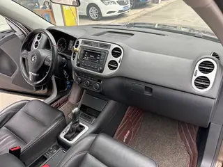 Volkswagen Tiguan 2017 300TSI Automatic Two-Drive Silk Road Comfort Edition interior photo 16 Volkswagen Tiguan 2017 300TSI Automatic Two-Drive Silk Road Comfort Edition interior photo 16