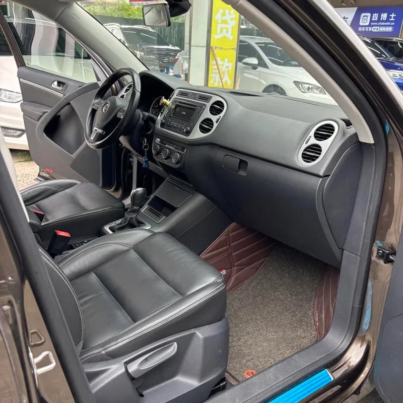 Volkswagen Tiguan 2017 300TSI Automatic Two-Drive Silk Road Comfort Edition interior photo 19 Volkswagen Tiguan 2017 300TSI Automatic Two-Drive Silk Road Comfort Edition interior photo 19