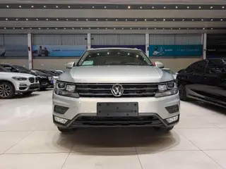 Volkswagen Tiguan L 2019 330TSI Automatic two-wheel drive panoramic comfort version China V exterior photo 2 Volkswagen Tiguan L 2019 330TSI Automatic two-wheel drive panoramic comfort version China V exterior photo 2