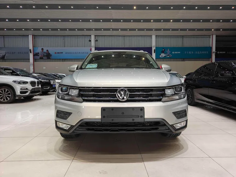 Volkswagen Tiguan L 2019 330TSI Automatic two-wheel drive panoramic comfort version China V exterior photo 2 Volkswagen Tiguan L 2019 330TSI Automatic two-wheel drive panoramic comfort version China V exterior photo 2