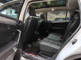 Volkswagen Tiguan L 2019 330TSI Automatic two-wheel drive panoramic comfort version China V exterior photo 5 Volkswagen Tiguan L 2019 330TSI Automatic two-wheel drive panoramic comfort version China V exterior photo 5