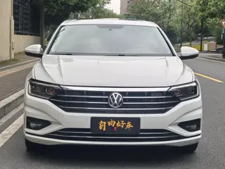 Volkswagen Sagitar 2020 280TSI DSG Comfortable Country VI exterior photo 2 Volkswagen Sagitar 2020 280TSI DSG Comfortable Country VI exterior photo 2
