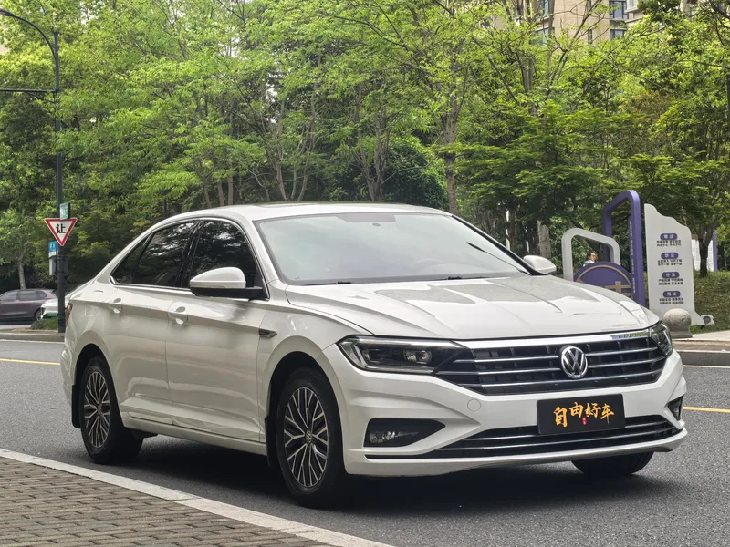 Volkswagen Sagitar 2020 280TSI DSG Comfortable Country VI exterior photo 3 Volkswagen Sagitar 2020 280TSI DSG Comfortable Country VI exterior photo 3