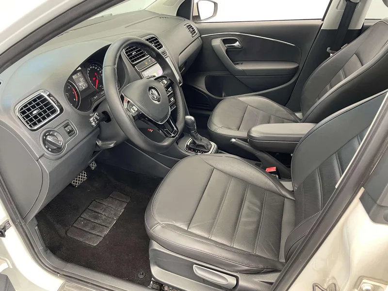 Volkswagen Polo 2014 1.6L Automatic Luxury Edition exterior photo 6 Volkswagen Polo 2014 1.6L Automatic Luxury Edition exterior photo 6