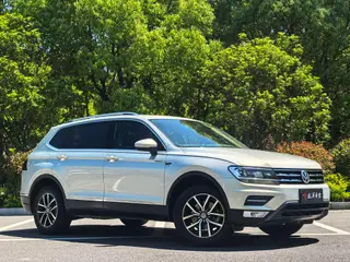 Volkswagen Tiguan L 2017 330TSI Automatic Two-Drive Deluxe Edition exterior photo 3 Volkswagen Tiguan L 2017 330TSI Automatic Two-Drive Deluxe Edition exterior photo 3