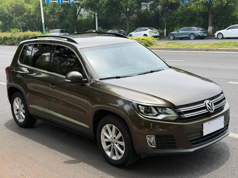 Volkswagen Tiguan 2016 280TSI Automatic Two-Drive Silk Road Fashion Edition exterior photo 3 Volkswagen Tiguan 2016 280TSI Automatic Two-Drive Silk Road Fashion Edition exterior photo 3