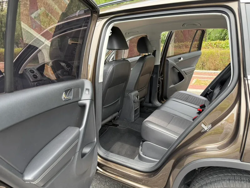 Volkswagen Tiguan 2016 280TSI Automatic Two-Drive Silk Road Fashion Edition exterior photo 4 Volkswagen Tiguan 2016 280TSI Automatic Two-Drive Silk Road Fashion Edition exterior photo 4