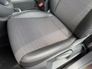 Volkswagen Tiguan 2016 280TSI Automatic Two-Drive Silk Road Fashion Edition interior photo 13 Volkswagen Tiguan 2016 280TSI Automatic Two-Drive Silk Road Fashion Edition interior photo 13