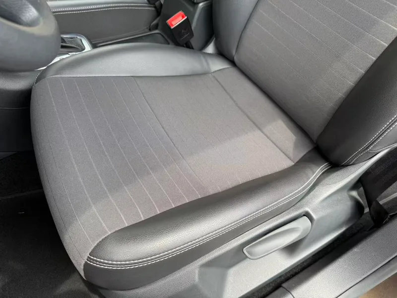 Volkswagen Tiguan 2016 280TSI Automatic Two-Drive Silk Road Fashion Edition interior photo 13 Volkswagen Tiguan 2016 280TSI Automatic Two-Drive Silk Road Fashion Edition interior photo 13