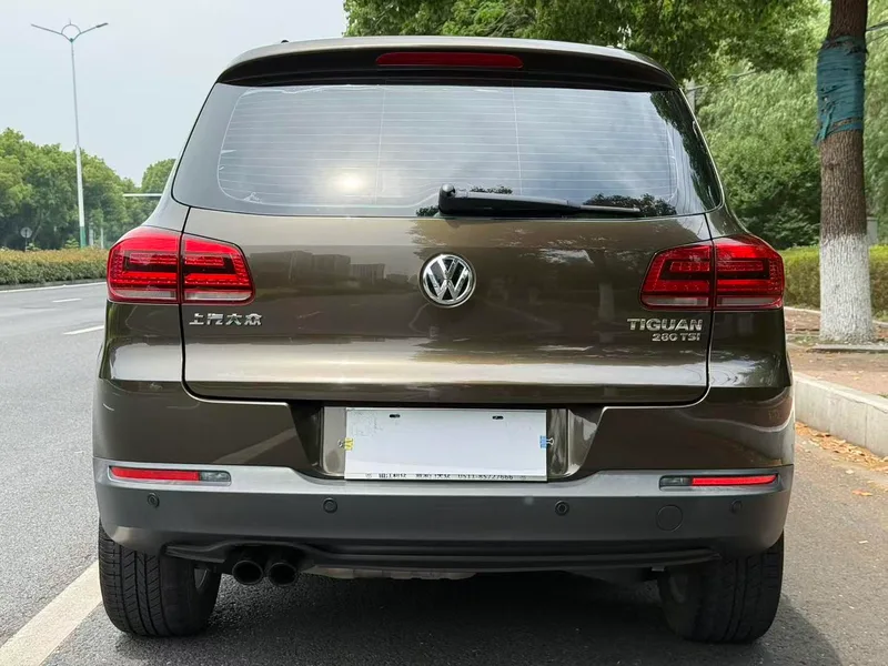 Volkswagen Tiguan 2016 280TSI Automatic Two-Drive Silk Road Fashion Edition interior photo 18 Volkswagen Tiguan 2016 280TSI Automatic Two-Drive Silk Road Fashion Edition interior photo 18