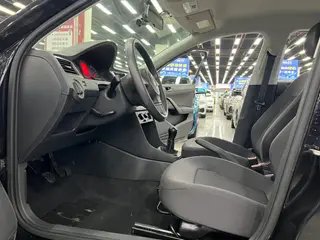 Volkswagen Santana 2015 1.6L Ручная модная версия экстерьер фото 5 Volkswagen Santana 2015 1.6L Ручная модная версия экстерьер фото 5