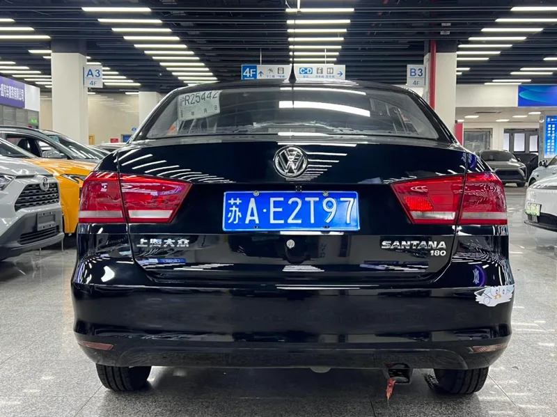 Volkswagen Santana 2015 1.6L Ручная модная версия интерьер фото 11 Volkswagen Santana 2015 1.6L Ручная модная версия интерьер фото 11