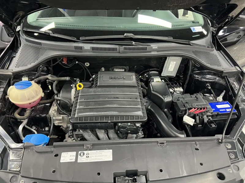 Volkswagen Santana 2015 1.6L Ручная модная версия интерьер фото 14 Volkswagen Santana 2015 1.6L Ручная модная версия интерьер фото 14