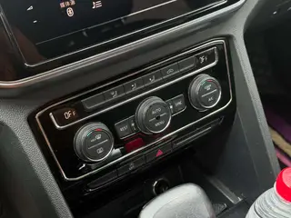 Volkswagen Teramont 2020 380TSI Four-wheel drive comfort version Country VI interior photo 13