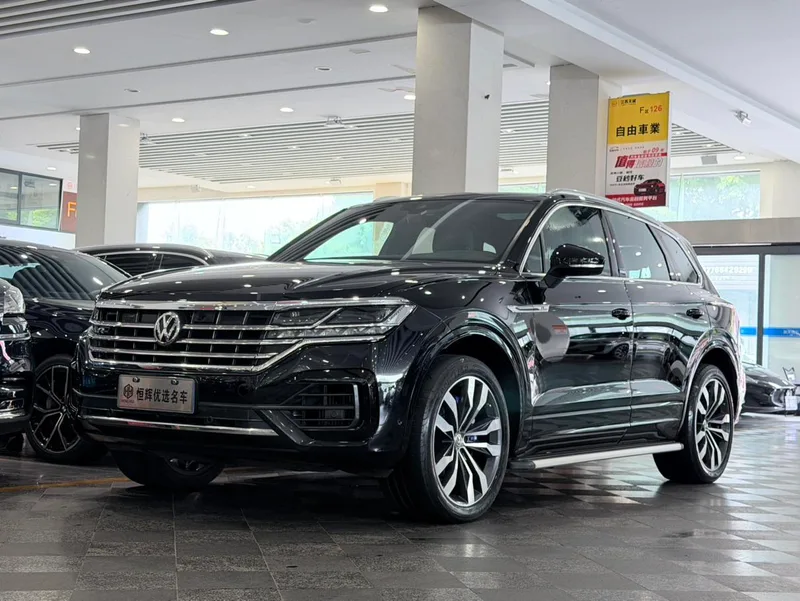 Volkswagen Touareg 2019 3.0TSI Ruizhi Edition China V exterior photo 1 Volkswagen Touareg 2019 3.0TSI Ruizhi Edition China V exterior photo 1