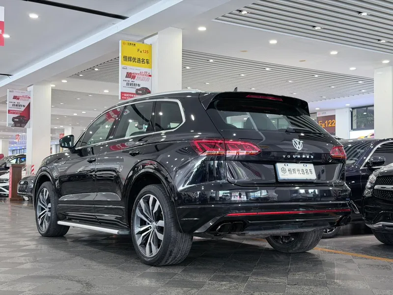 Volkswagen Touareg 2019 3.0TSI Ruizhi Edition China V exterior photo 4 Volkswagen Touareg 2019 3.0TSI Ruizhi Edition China V exterior photo 4