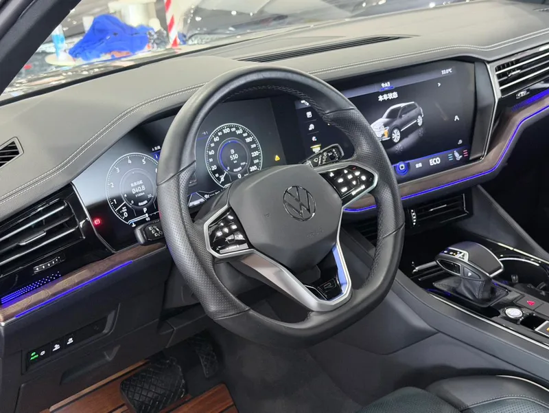 Volkswagen Touareg 2019 3.0TSI Ruizhi Edition China V exterior photo 5 Volkswagen Touareg 2019 3.0TSI Ruizhi Edition China V exterior photo 5