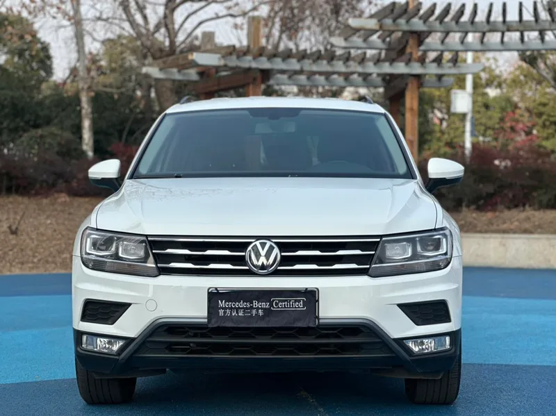 Volkswagen Tiguan L 2017 330TSI Automatic two-drive fashion version exterior photo 2 Volkswagen Tiguan L 2017 330TSI Automatic two-drive fashion version exterior photo 2