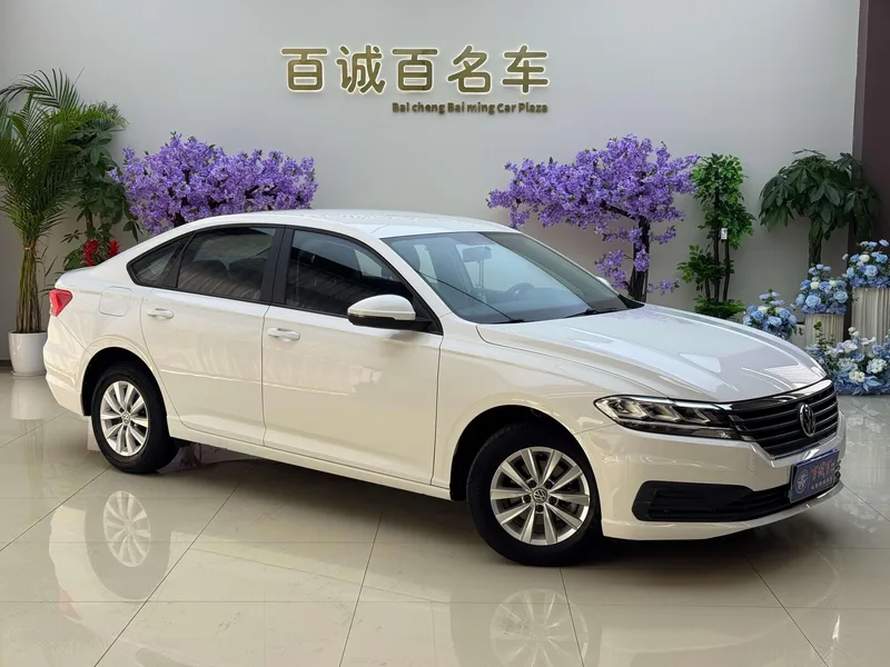 Volkswagen Lavida 2019 1.5L Automatic Fashion Edition Country VI exterior photo 3 Volkswagen Lavida 2019 1.5L Automatic Fashion Edition Country VI exterior photo 3