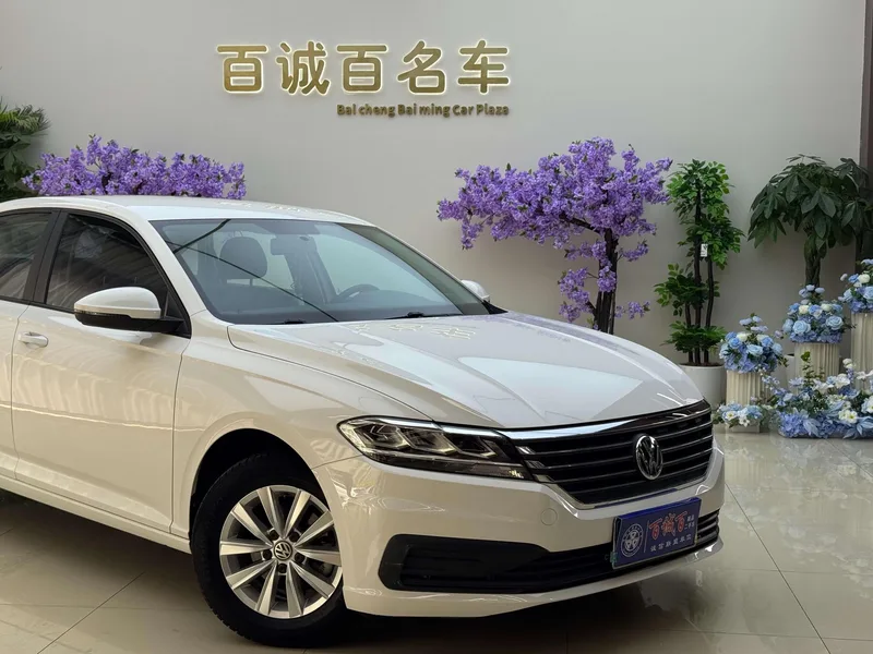 Volkswagen Lavida 2019 1.5L Automatic Fashion Edition Country VI exterior photo 4 Volkswagen Lavida 2019 1.5L Automatic Fashion Edition Country VI exterior photo 4