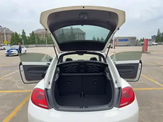 Volkswagen Beetle 2013 1.4TSI Luxury type interior photo 12 Volkswagen Beetle 2013 1.4TSI Luxury type interior photo 12