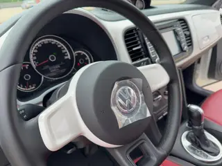 Volkswagen Beetle 2013 1.4TSI Luxury type interior photo 14 Volkswagen Beetle 2013 1.4TSI Luxury type interior photo 14