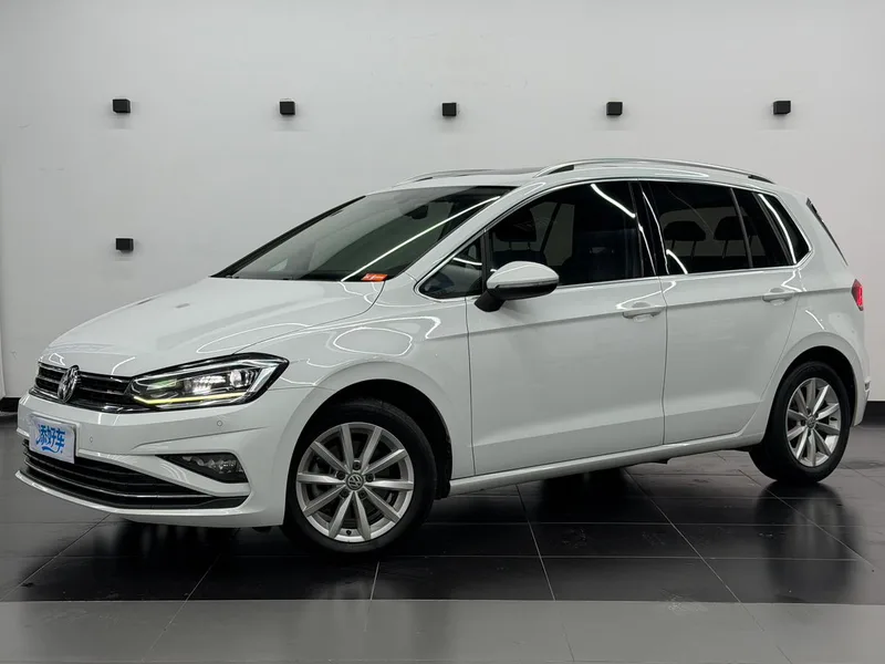Volkswagen Golf Sportsvan 2019 280TSI Automatic Curious China V exterior photo 1 Volkswagen Golf Sportsvan 2019 280TSI Automatic Curious China V exterior photo 1