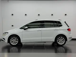 Volkswagen Golf Sportsvan 2019 280TSI Automatic Curious China V exterior photo 3 Volkswagen Golf Sportsvan 2019 280TSI Automatic Curious China V exterior photo 3